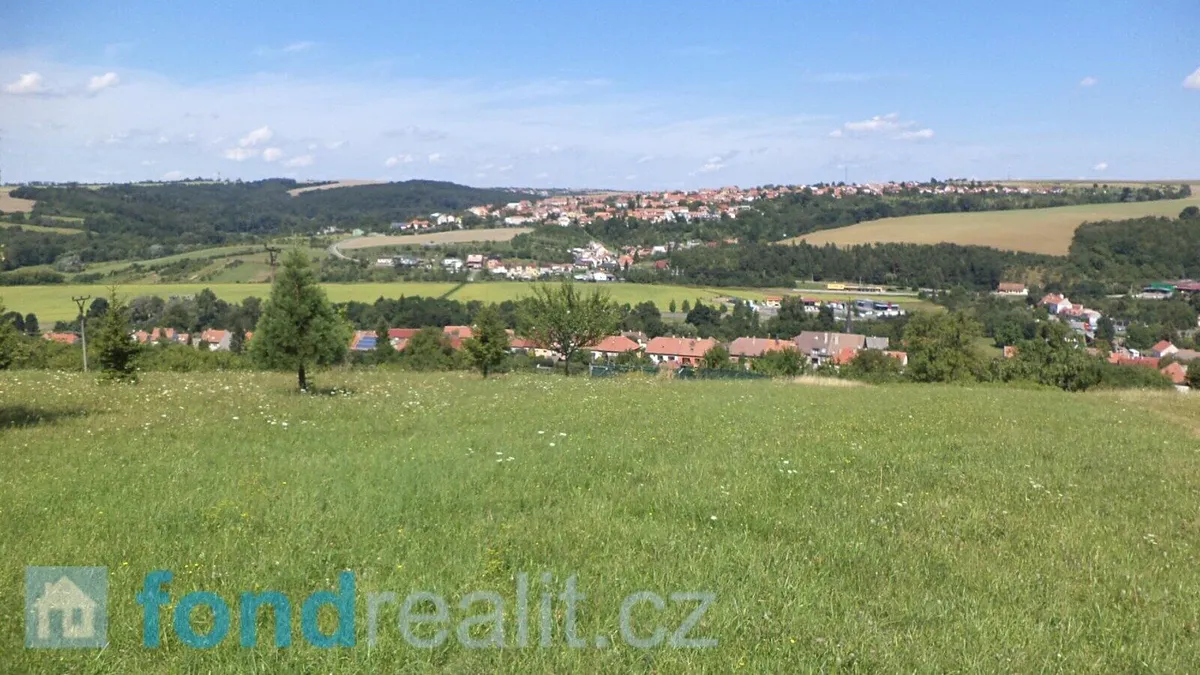 Prodej pozemku 10906 m²
